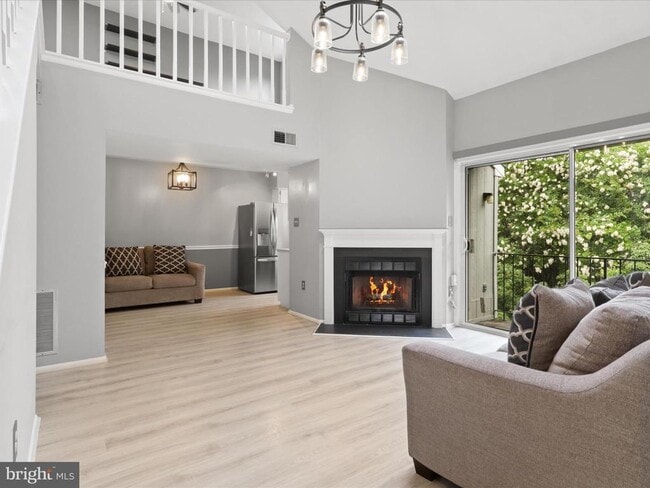 Building Photo - 7737 Inversham Dr