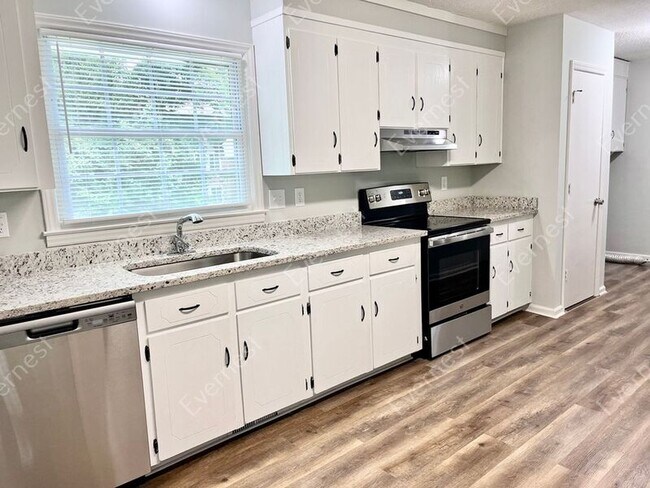Foto del edificio - 1000 Eaglewood Ave