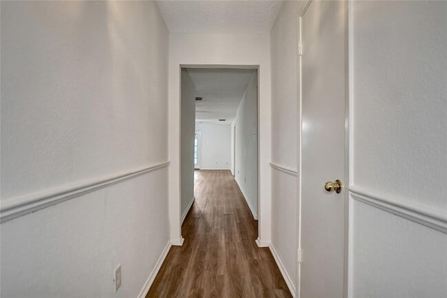 Building Photo - 17119 Bougainvilla Ln