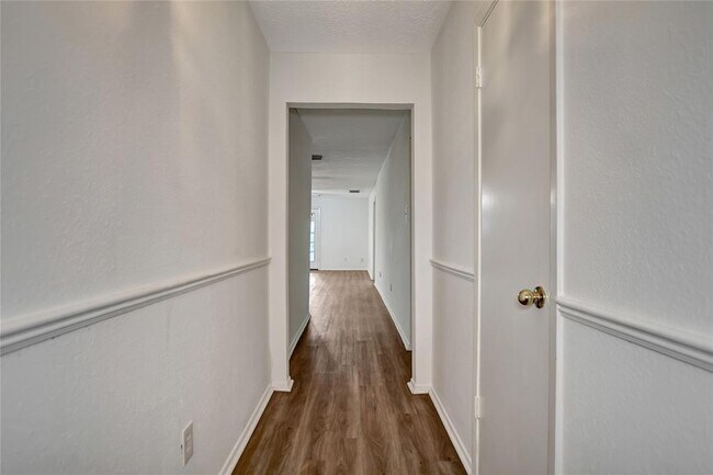 Foto del edificio - 17119 Bougainvilla Ln