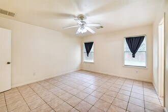 Building Photo - 10426 Briar Patch St