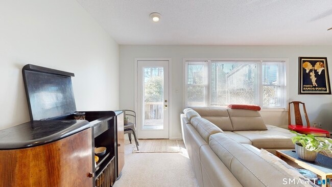 Building Photo - 23 Village Rd