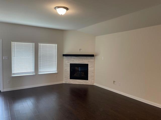 Foto del edificio - 5405 Fairdale Dr