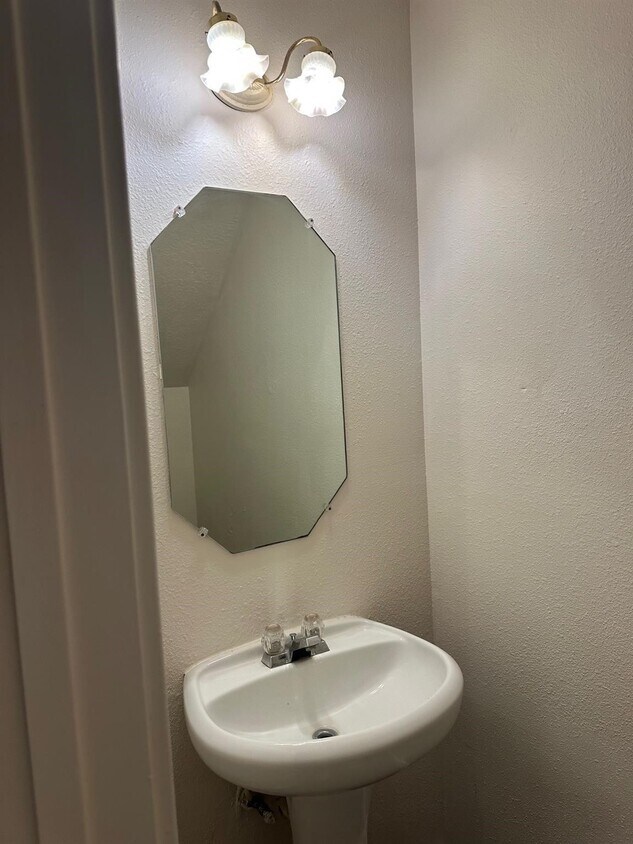 Foto principal - 22065 Ringwood Ct