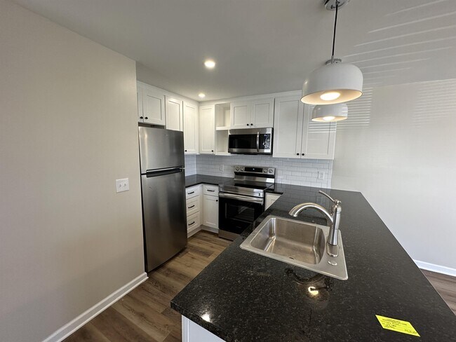 Foto del edificio - 609 Carver Ave