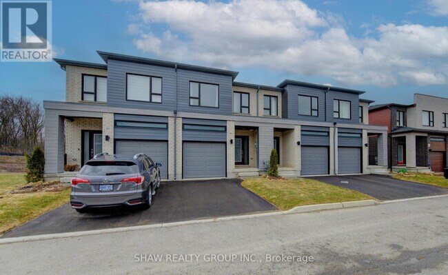 Building Photo - 29 Oak Frst Cmn