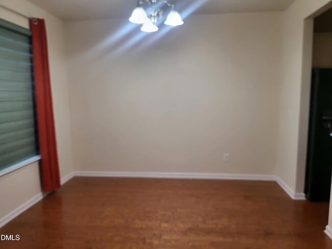 Foto del edificio - 100 Stratford Lakes Dr