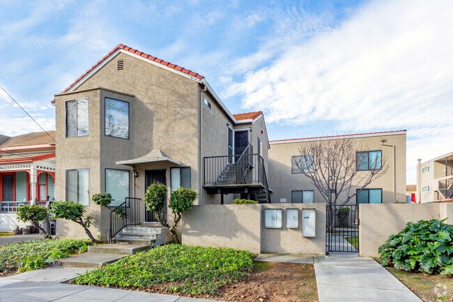 Fotografía del edificio - Polaris Apartments