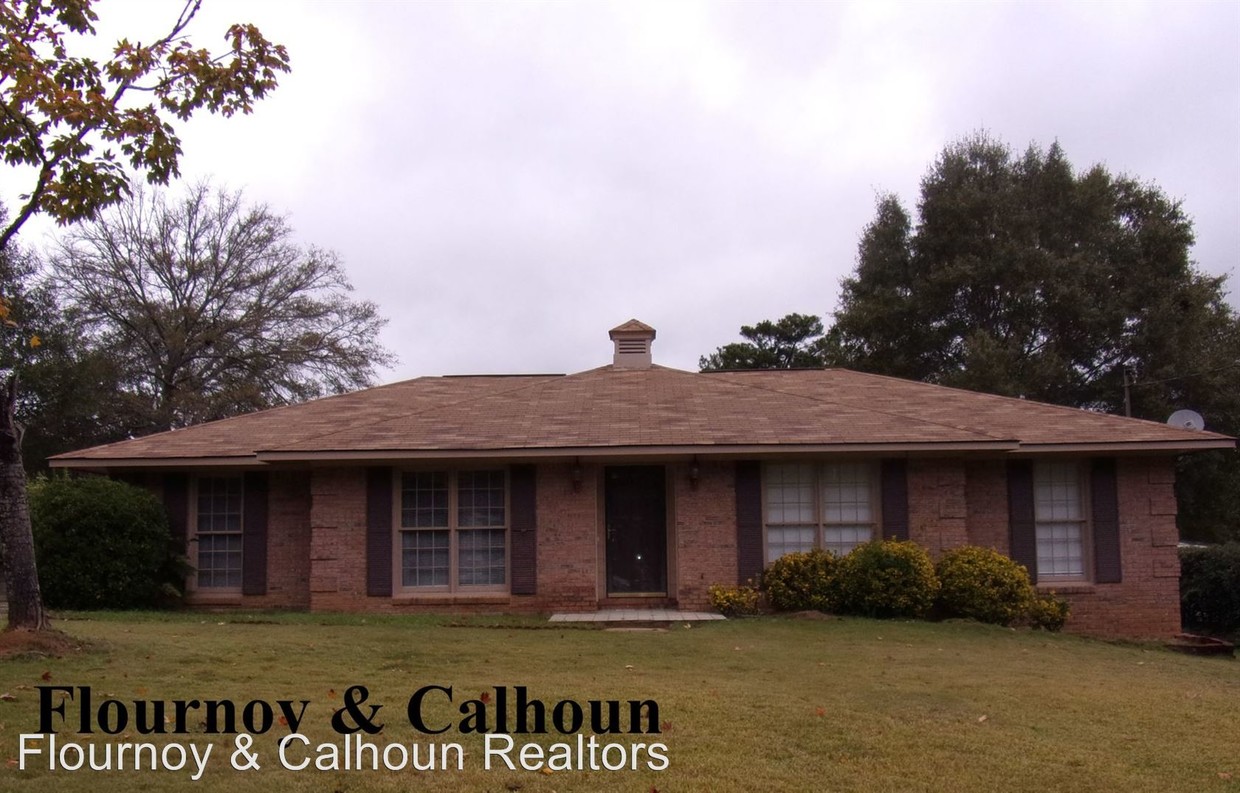 Foto principal - 3 br, 2 bath House - 2949 Vultee Drive