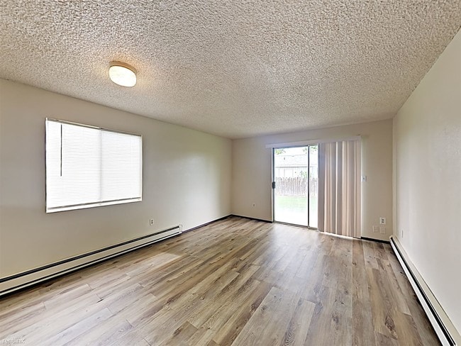 Building Photo - 1 br, 1 bath  - 1002 Hillcrest St Apt A1 A1