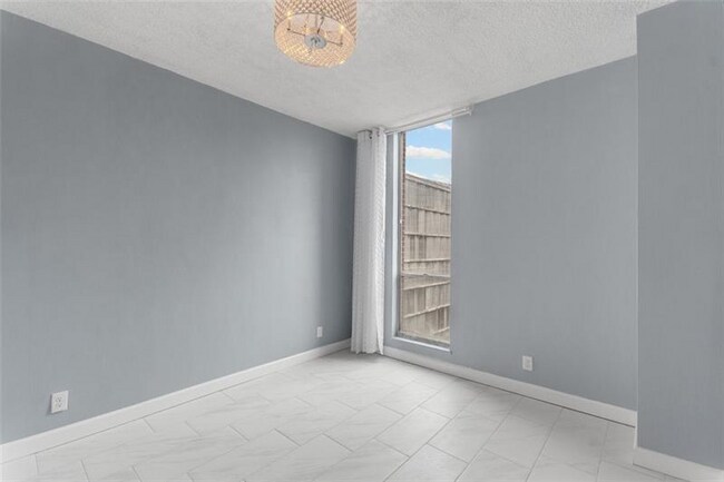 Bed room - 3060 Pharr Court North NW