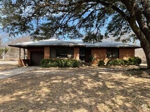 Building Photo - 1133 Western Blvd