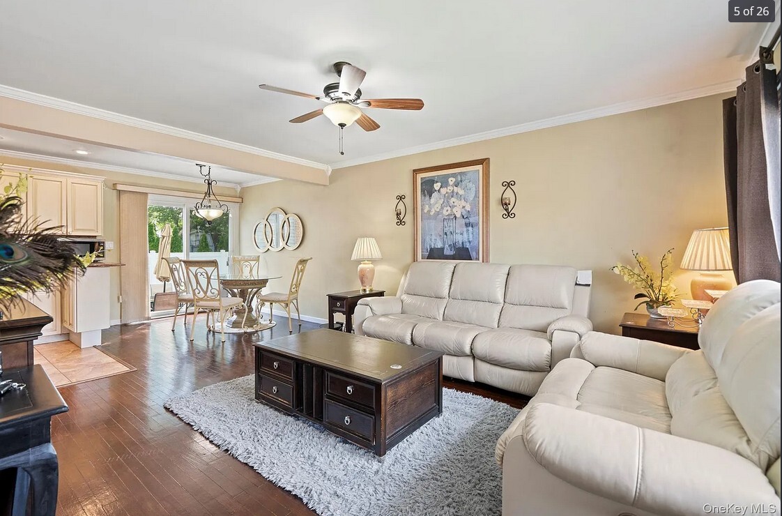 Building Photo - 304 Unqua Rd