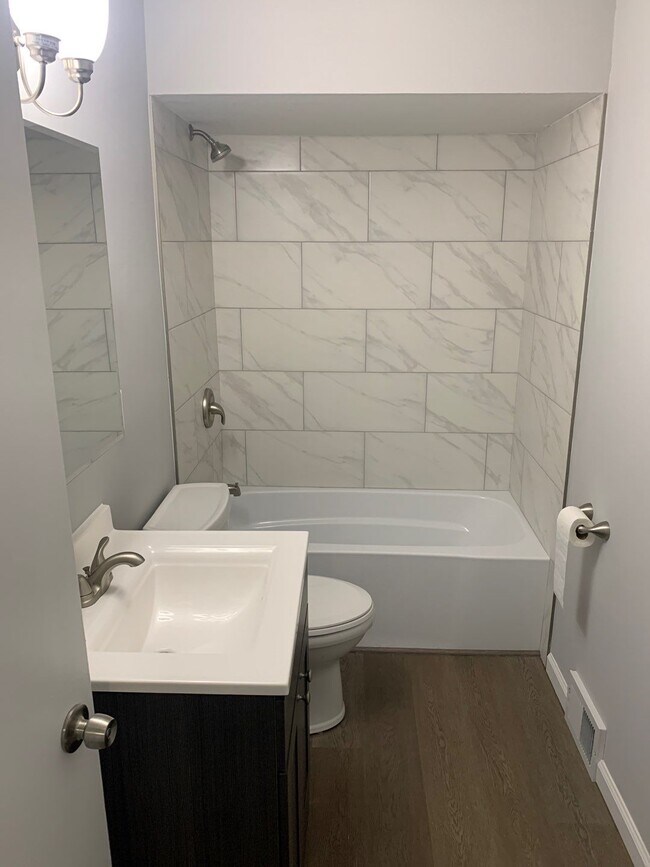 Bathroom - 3947 Fairway Ct