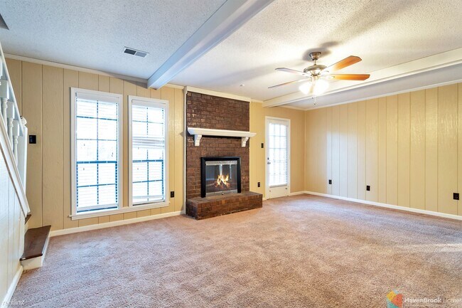 Foto del edificio - 4 br, 3 bath House - 5672 Remsen Cv