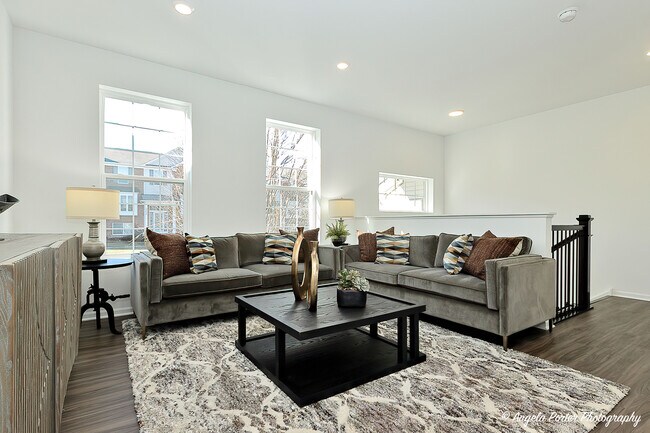 Building Photo - 402 Neubauer Circle