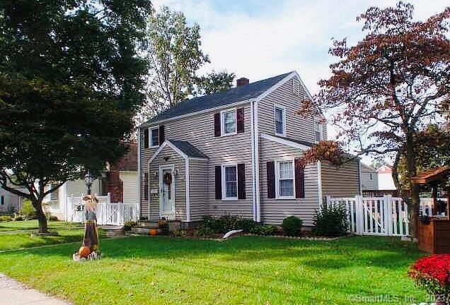 Primary Photo - 711 Nichols Ave
