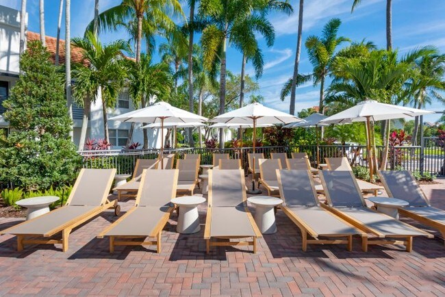 Sheridan Ocean Club Apartments - Alquileres en Dania Beach, FL