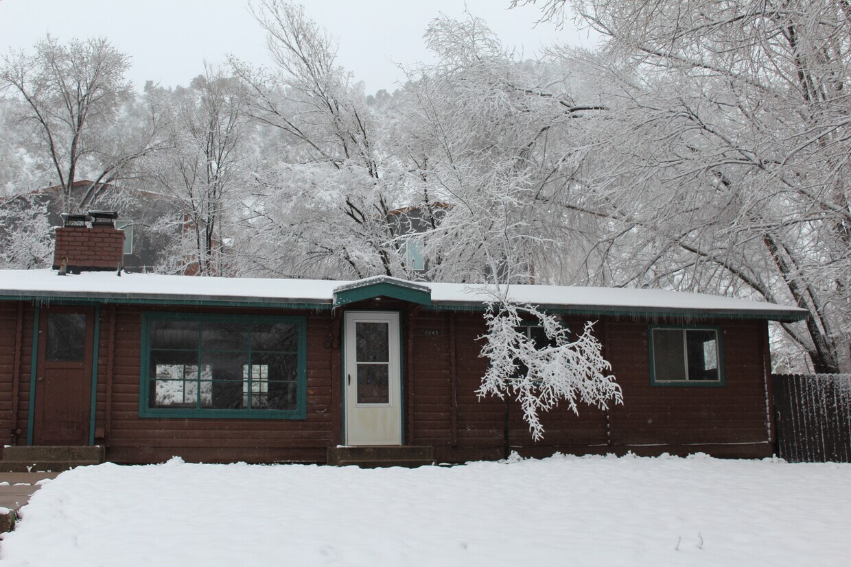 Primary Photo - 243 Donegan Rd
