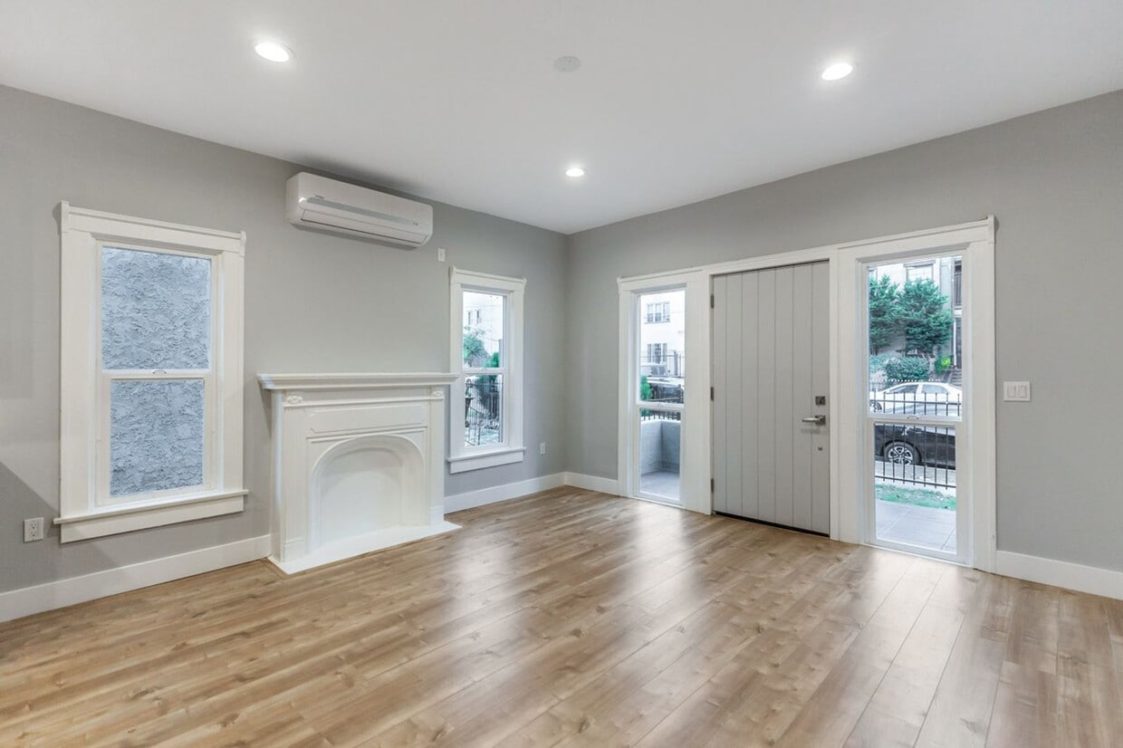 Beautiful 2 bedroom in Echo Park/Silver Lake with parking! **2 weeks off the rent!!!** - Beautiful 2 bedroom in Echo Park/Silver Lake with parking! **2 weeks off the rent!!!**