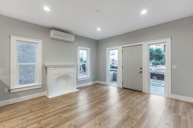 Beautiful 2 bedroom in Echo Park/Silver Lake with parking! **2 weeks off the rent!!!** - Beautiful 2 bedroom in Echo Park/Silver Lake with parking! **2 weeks off the rent!!!** Apartment