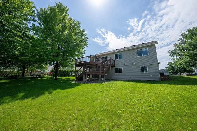 Foto del edificio - 1281 Applewood Way