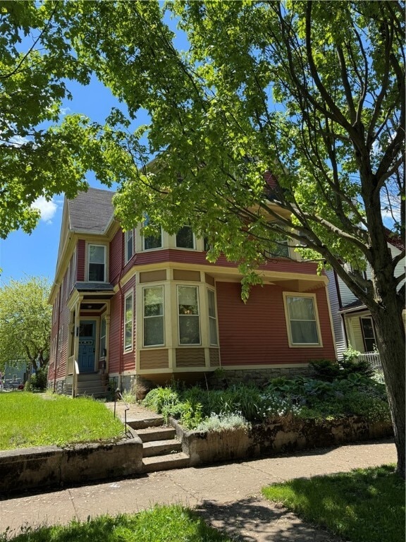 Primary Photo - 123 Comfort St