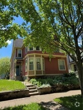 Building Photo - 123 Comfort St
