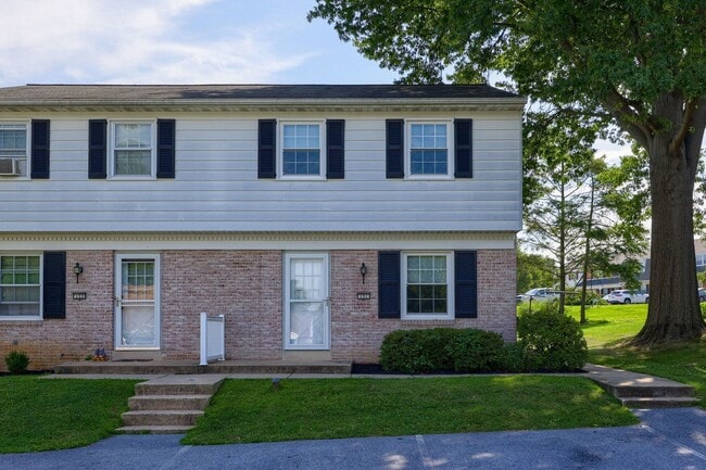 Building Photo - 131 Highview Dr