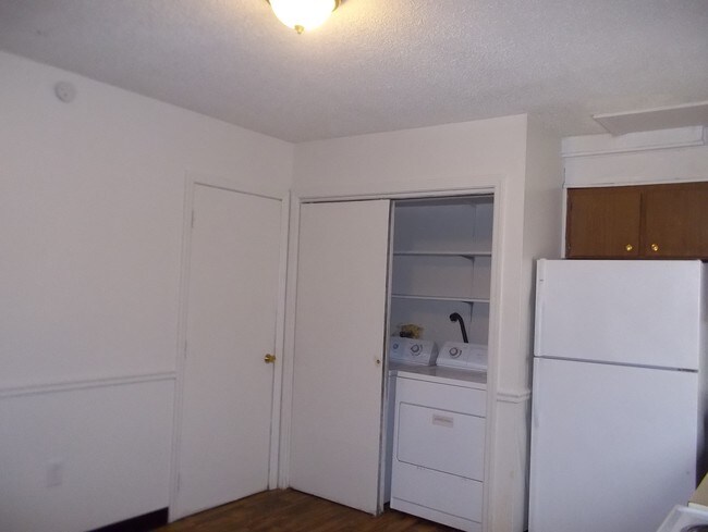 Foto del edificio - 232 Waterville St