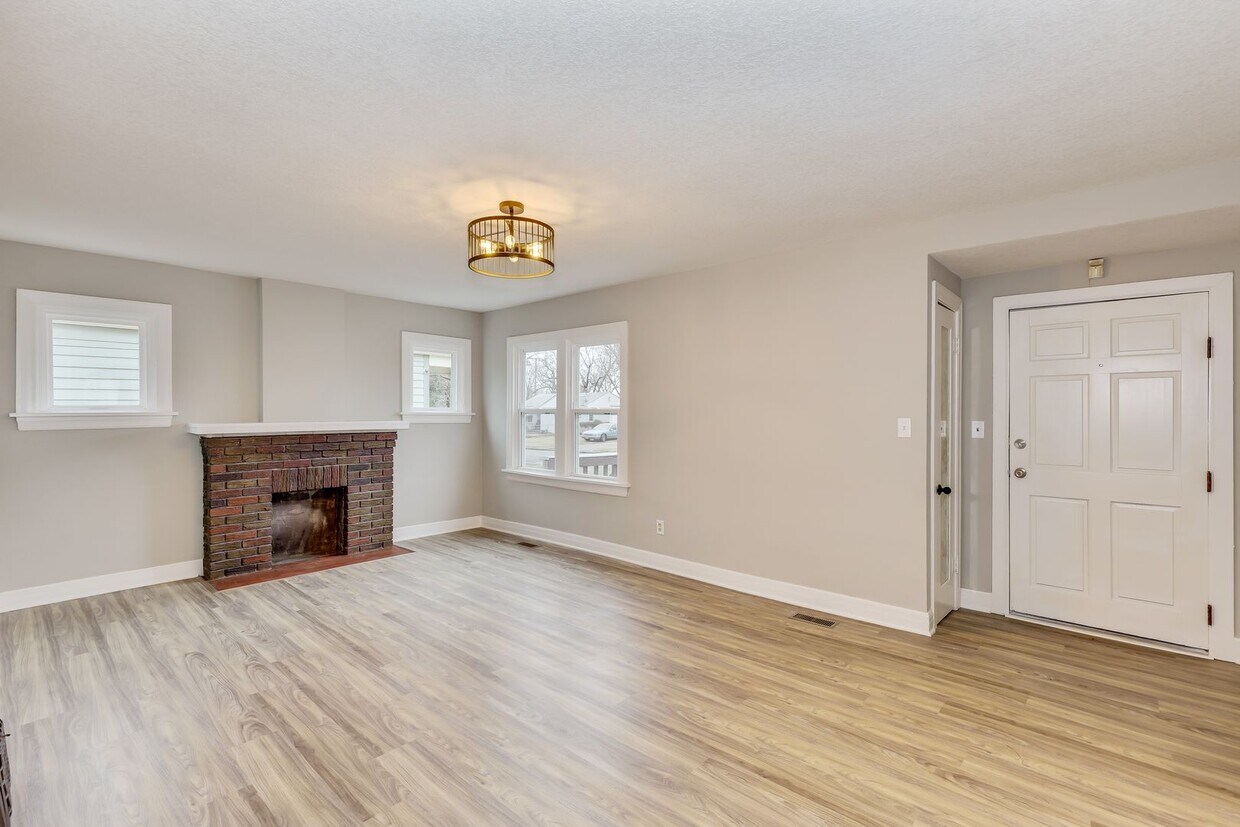 Foto principal - 544 S Poplar Dr