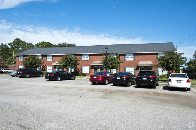 Building Photo - Erwin Chase Apartments