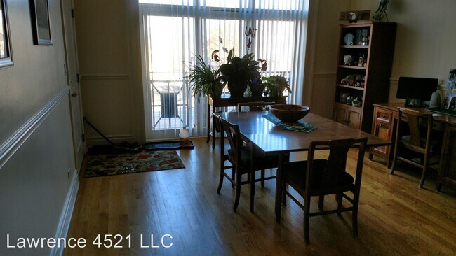 Foto del edificio - 4507 W Lawrence Ave