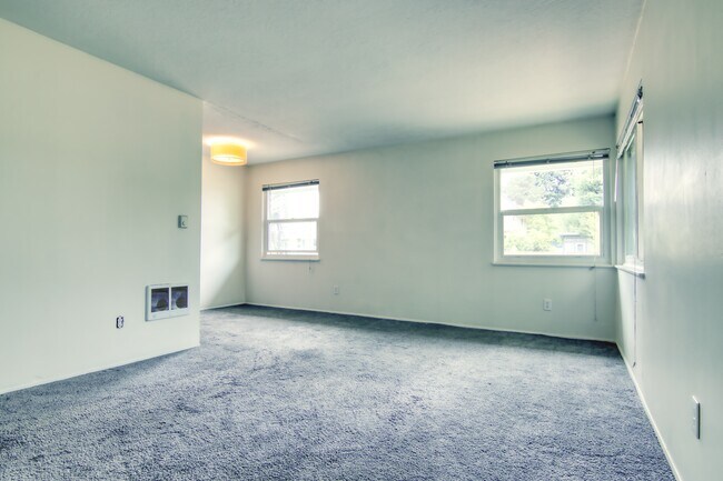 Foto del edificio - 7420 N Alma Ave