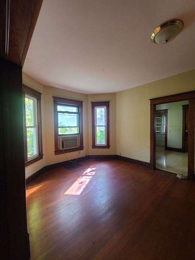 Foto del edificio - 401 1/2 W Vine St.