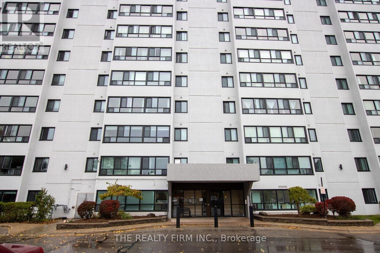 Primary Photo - 600 Grenfell Dr