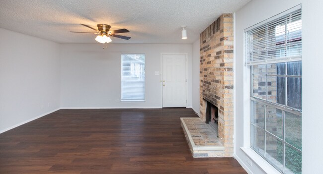 Foto del edificio - 2102 Courtney St