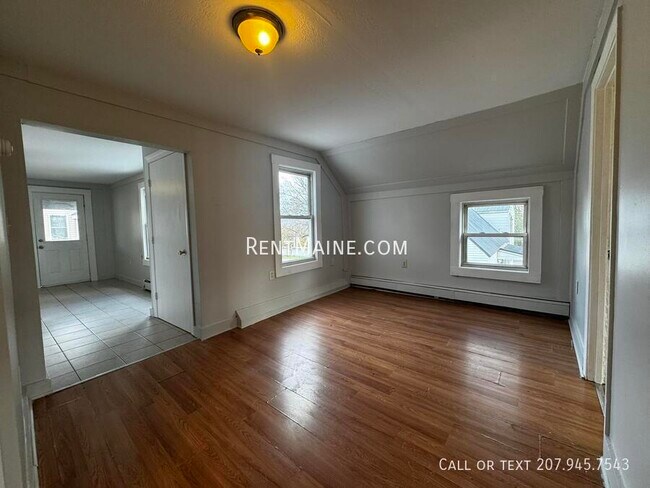 Foto del edificio - 3 Carey Ln