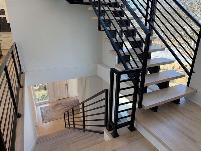 Building Photo - 2385 Nesbitt Dr NE