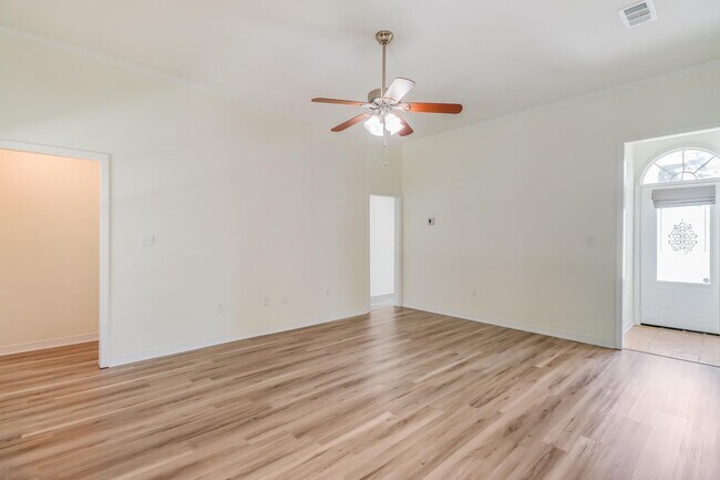 Foto del edificio - 14081 Oak View Cir
