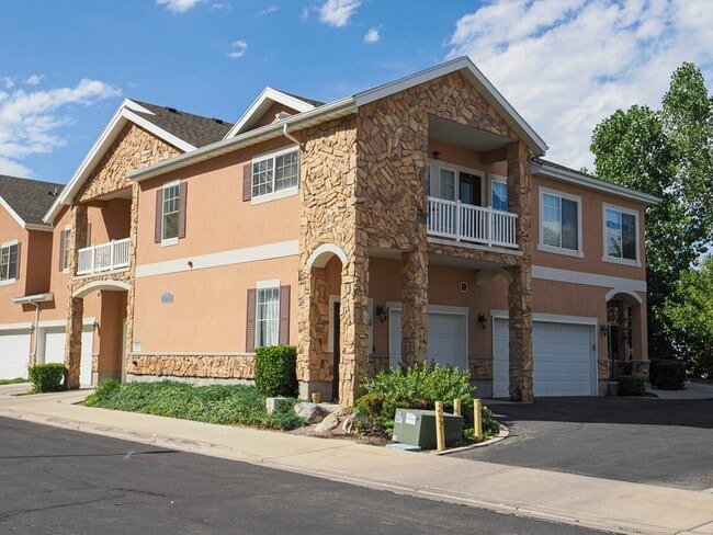 Building Photo - 1138 Meadow Fork Rd