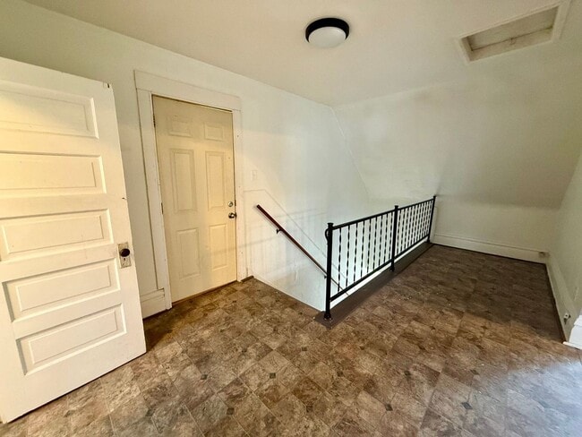 Foto del edificio - 915 S 3rd Ave