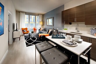 Building Photo - Avalon Dunn Loring