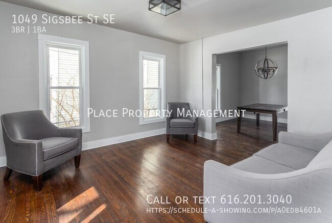 Building Photo - 1049 Sigsbee SE - Gorgeous 3 bedroom house!