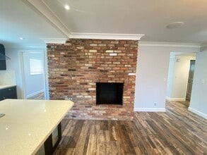 Building Photo - 318 S Gardner Dr