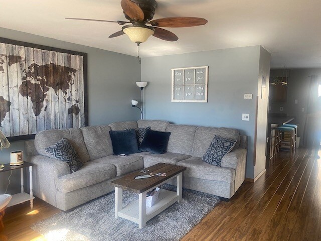 Foto del edificio - 2020 W Packer Ave