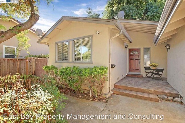 Building Photo - 2609 Royal Ann Dr