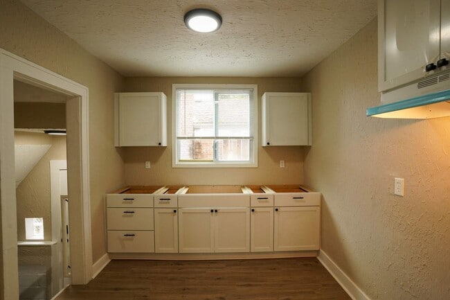 Foto del edificio - Fully Renovated 3-Bedroom Home – Move-In Ready for You!