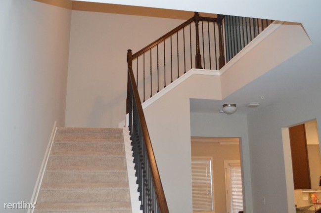 Building Photo - 3 br, 2.5 bath Townhome - 1219 Fischer Trace