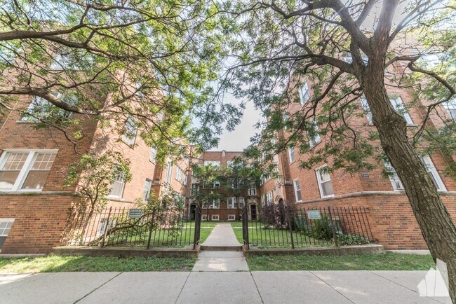 Foto del edificio - 1829 W Foster Ave